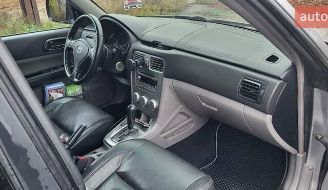 Серый Субару Форестер, объемом двигателя 1.99 л и пробегом 275 тыс. км за 6300 $, фото 12 на Automoto.ua