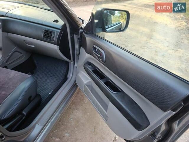 Серый Субару Форестер, объемом двигателя 1.99 л и пробегом 275 тыс. км за 6250 $, фото 28 на Automoto.ua