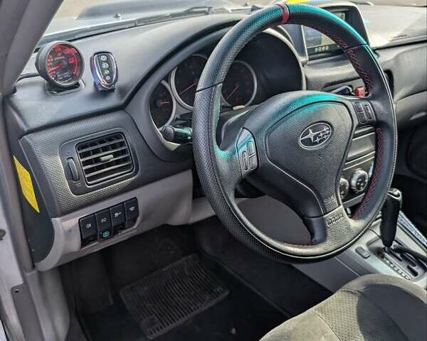 Серый Субару Форестер, объемом двигателя 2.5 л и пробегом 75 тыс. км за 13000 $, фото 31 на Automoto.ua