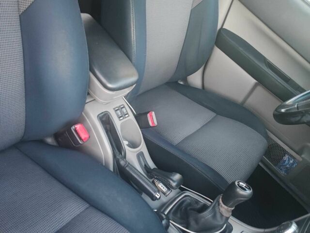 Серый Субару Форестер, объемом двигателя 2 л и пробегом 203 тыс. км за 6900 $, фото 7 на Automoto.ua