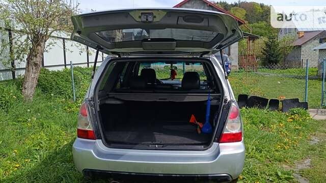 Сірий Субару Forester, об'ємом двигуна 2.5 л та пробігом 285 тис. км за 6200 $, фото 2 на Automoto.ua