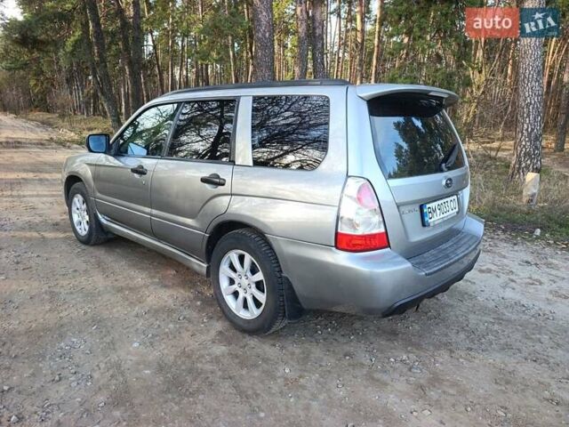Серый Субару Форестер, объемом двигателя 1.99 л и пробегом 275 тыс. км за 6250 $, фото 5 на Automoto.ua