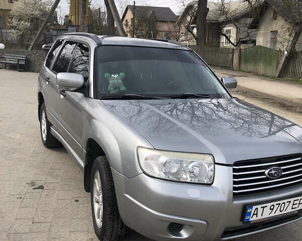 Сірий Субару Forester, об'ємом двигуна 1.99 л та пробігом 250 тис. км за 5700 $, фото 1 на Automoto.ua