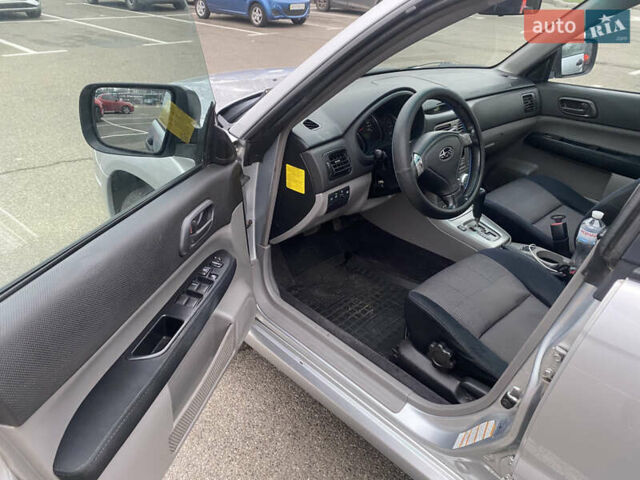 Серый Субару Форестер, объемом двигателя 2 л и пробегом 150 тыс. км за 6450 $, фото 8 на Automoto.ua