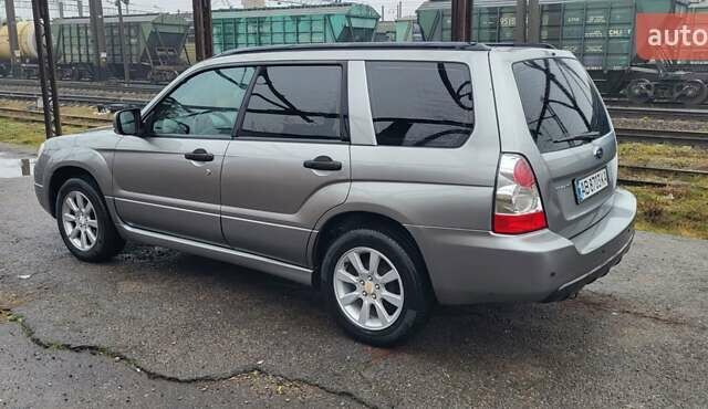 Серый Субару Форестер, объемом двигателя 1.99 л и пробегом 275 тыс. км за 6300 $, фото 7 на Automoto.ua