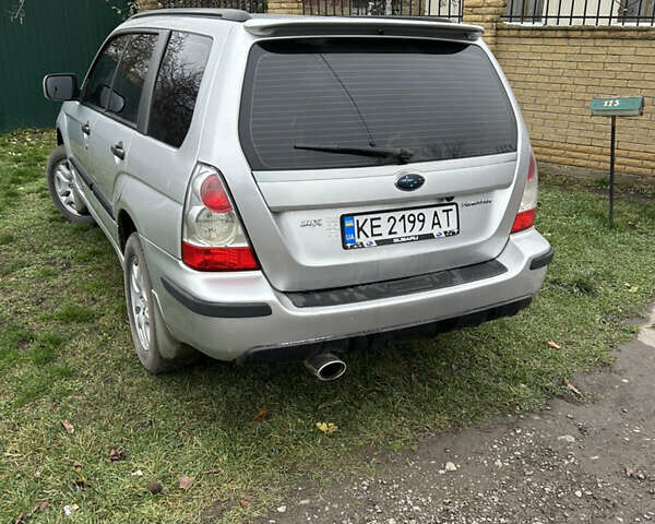 Серый Субару Форестер, объемом двигателя 2 л и пробегом 335 тыс. км за 6750 $, фото 5 на Automoto.ua