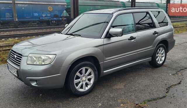 Серый Субару Форестер, объемом двигателя 1.99 л и пробегом 275 тыс. км за 6300 $, фото 6 на Automoto.ua