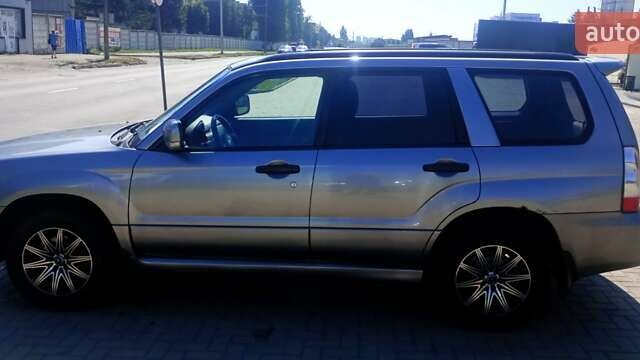 Серый Субару Форестер, объемом двигателя 1.99 л и пробегом 295 тыс. км за 5400 $, фото 4 на Automoto.ua