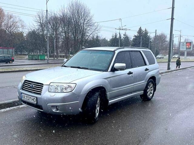 Сірий Субару Forester, об'ємом двигуна 2 л та пробігом 270 тис. км за 6700 $, фото 4 на Automoto.ua