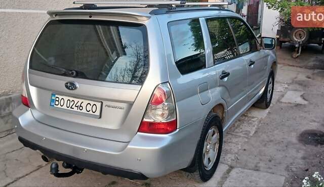 Серый Субару Форестер, объемом двигателя 2 л и пробегом 261 тыс. км за 4800 $, фото 7 на Automoto.ua
