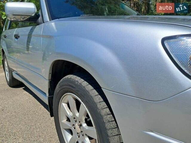Субару Форестер 2006 в Киеве на Automoto.ua Серый Субару Форестер, объемом двигателя 1.99 л и пробегом 186 тыс. км за 7500 $, фото 11 на Automoto.ua