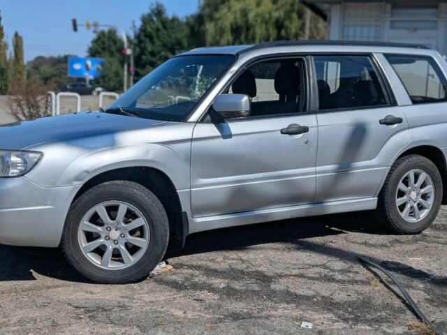 Субару Forester 2006 у Києві на Automoto.ua Сірий Субару Forester, об'ємом двигуна 2 л та пробігом 276 тис. км за 5350 $, фото 2 на Automoto.ua