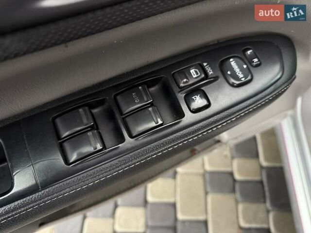 Серый Субару Форестер, объемом двигателя 2 л и пробегом 281 тыс. км за 5600 $, фото 22 на Automoto.ua