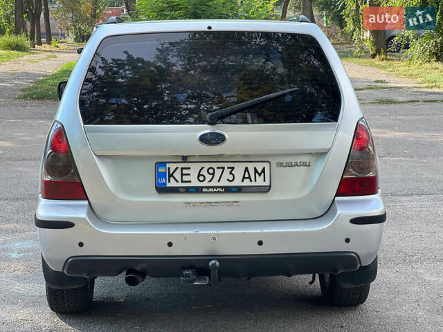 Серый Субару Форестер, объемом двигателя 2 л и пробегом 388 тыс. км за 5100 $, фото 2 на Automoto.ua