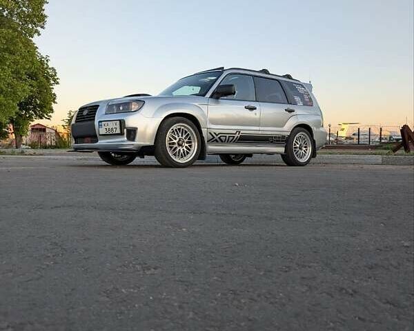 Серый Субару Форестер, объемом двигателя 2.5 л и пробегом 75 тыс. км за 13000 $, фото 4 на Automoto.ua