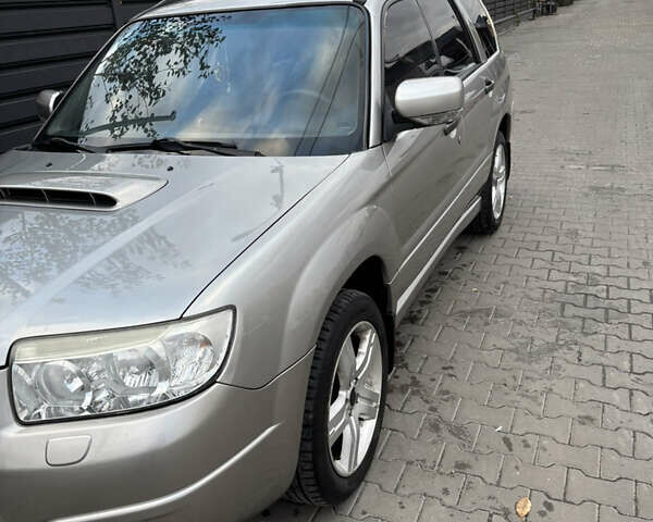 Серый Субару Форестер, объемом двигателя 2.46 л и пробегом 240 тыс. км за 7200 $, фото 1 на Automoto.ua