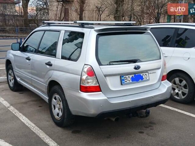 Серый Субару Форестер, объемом двигателя 2 л и пробегом 261 тыс. км за 4800 $, фото 4 на Automoto.ua