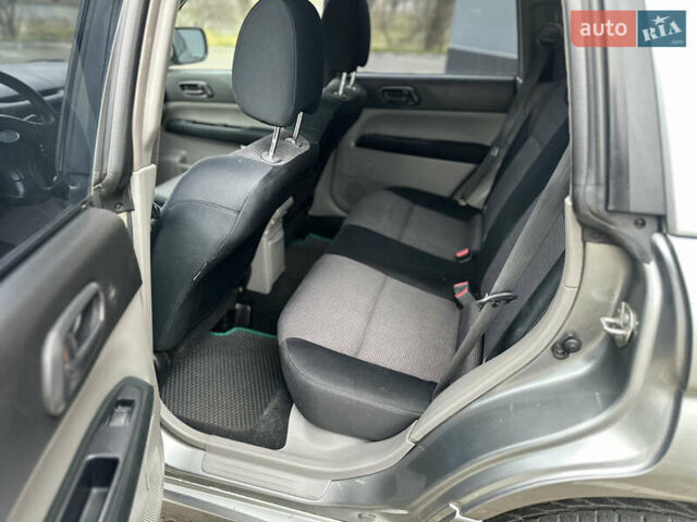 Сірий Субару Forester, об'ємом двигуна 2 л та пробігом 295 тис. км за 6199 $, фото 28 на Automoto.ua