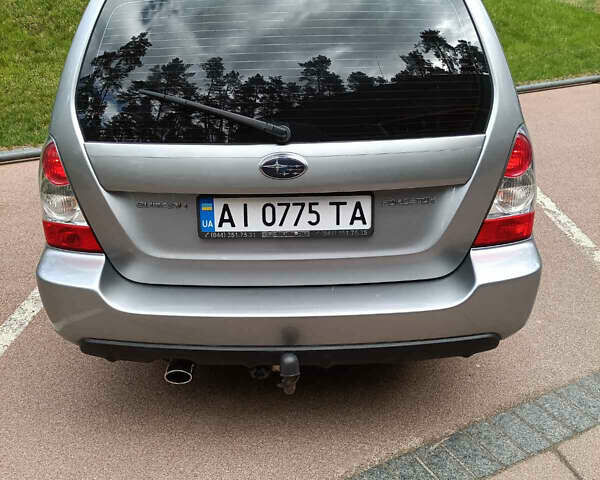 Сірий Субару Forester, об'ємом двигуна 2 л та пробігом 260 тис. км за 7700 $, фото 4 на Automoto.ua