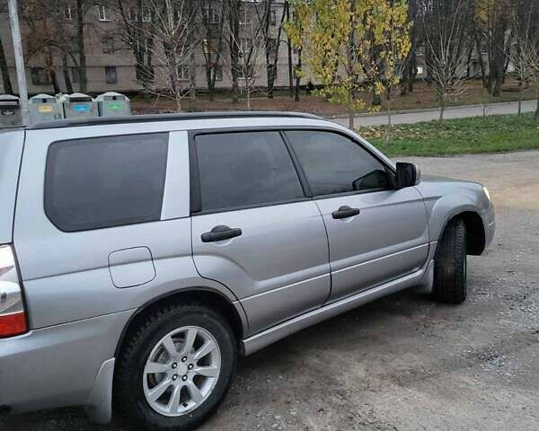 Серый Субару Форестер, объемом двигателя 1.99 л и пробегом 326 тыс. км за 8500 $, фото 3 на Automoto.ua