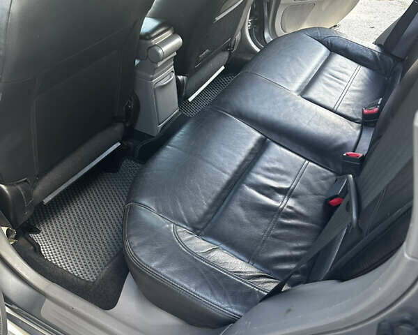 Серый Субару Форестер, объемом двигателя 2 л и пробегом 280 тыс. км за 7500 $, фото 17 на Automoto.ua