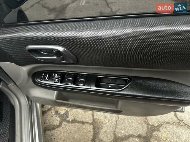 Серый Субару Форестер, объемом двигателя 2 л и пробегом 370 тыс. км за 4000 $, фото 10 на Automoto.ua