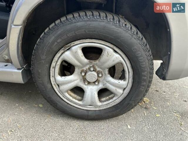 Сірий Субару Forester, об'ємом двигуна 2 л та пробігом 225 тис. км за 5250 $, фото 5 на Automoto.ua