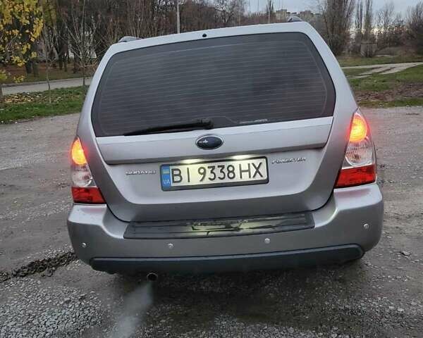 Серый Субару Форестер, объемом двигателя 1.99 л и пробегом 326 тыс. км за 8500 $, фото 1 на Automoto.ua