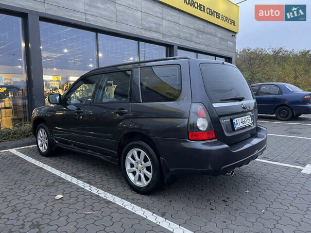 Серый Субару Форестер, объемом двигателя 2 л и пробегом 239 тыс. км за 5800 $, фото 7 на Automoto.ua