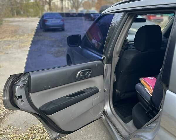 Сірий Субару Forester, об'ємом двигуна 2 л та пробігом 225 тис. км за 5250 $, фото 4 на Automoto.ua