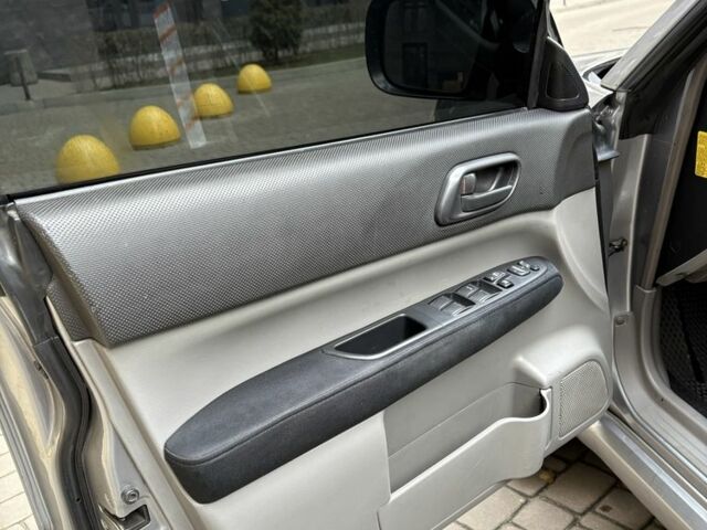 Серый Субару Форестер, объемом двигателя 2 л и пробегом 250 тыс. км за 6200 $, фото 12 на Automoto.ua