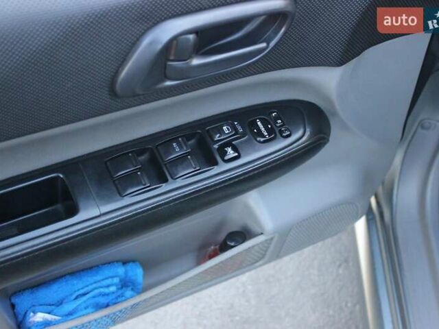 Серый Субару Форестер, объемом двигателя 2 л и пробегом 275 тыс. км за 6200 $, фото 8 на Automoto.ua