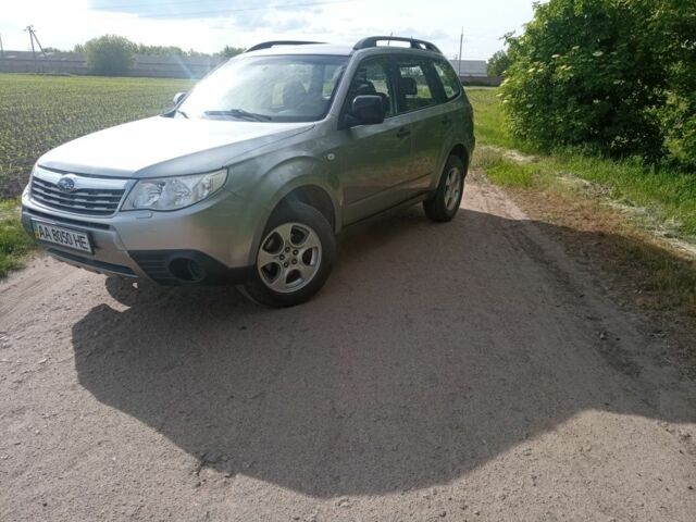 Сірий Субару Forester, об'ємом двигуна 2 л та пробігом 305 тис. км за 8000 $, фото 9 на Automoto.ua