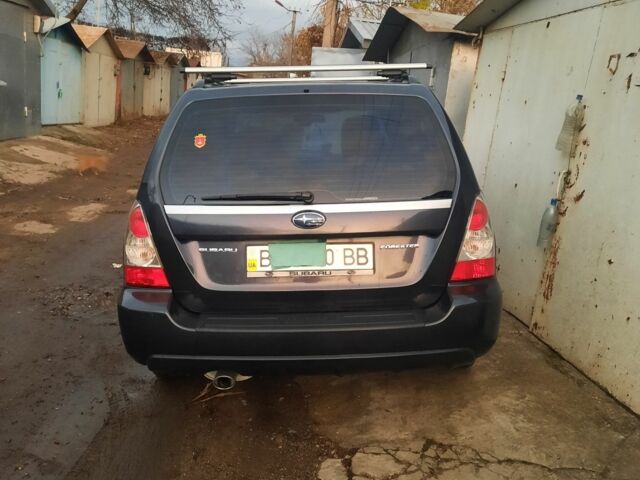 Серый Субару Форестер, объемом двигателя 2 л и пробегом 194 тыс. км за 8635 $, фото 1 на Automoto.ua