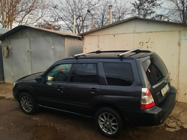 Серый Субару Форестер, объемом двигателя 2 л и пробегом 194 тыс. км за 8635 $, фото 2 на Automoto.ua