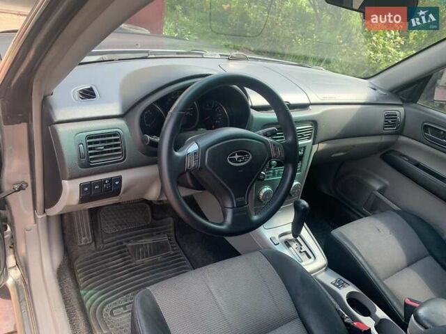 Серый Субару Форестер, объемом двигателя 1.99 л и пробегом 175 тыс. км за 6900 $, фото 8 на Automoto.ua
