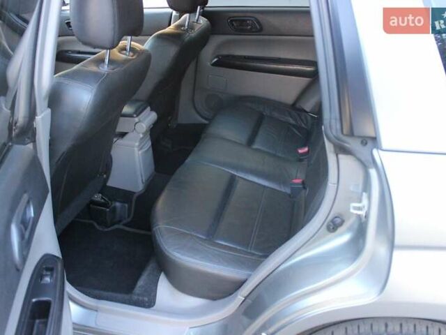 Серый Субару Форестер, объемом двигателя 2 л и пробегом 275 тыс. км за 6200 $, фото 11 на Automoto.ua