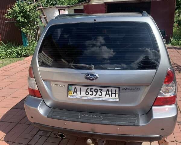 Серый Субару Форестер, объемом двигателя 1.99 л и пробегом 175 тыс. км за 6900 $, фото 5 на Automoto.ua