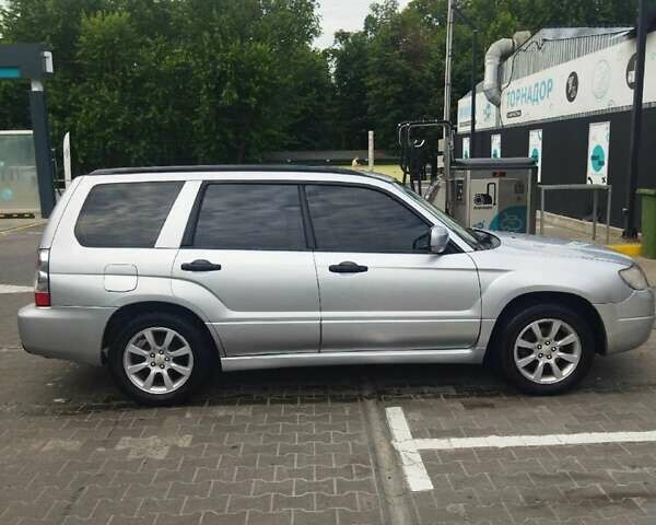 Сірий Субару Forester, об'ємом двигуна 1.99 л та пробігом 342 тис. км за 6000 $, фото 4 на Automoto.ua