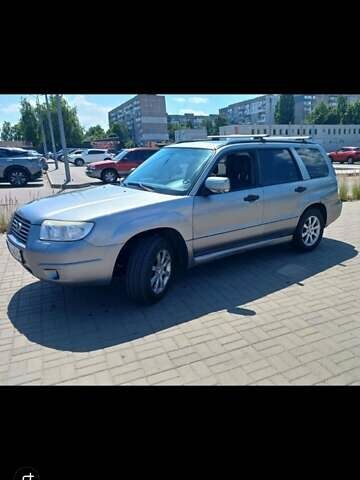 Серый Субару Форестер, объемом двигателя 2 л и пробегом 275 тыс. км за 6200 $, фото 2 на Automoto.ua