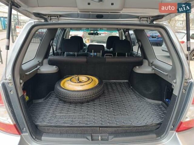 Серый Субару Форестер, объемом двигателя 2 л и пробегом 325 тыс. км за 5800 $, фото 11 на Automoto.ua