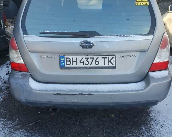 Серый Субару Форестер, объемом двигателя 1.99 л и пробегом 270 тыс. км за 3800 $, фото 1 на Automoto.ua