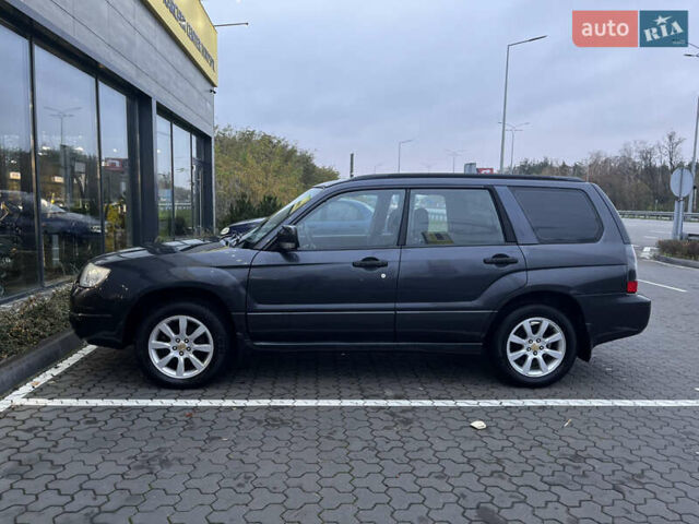 Серый Субару Форестер, объемом двигателя 2 л и пробегом 239 тыс. км за 5800 $, фото 8 на Automoto.ua