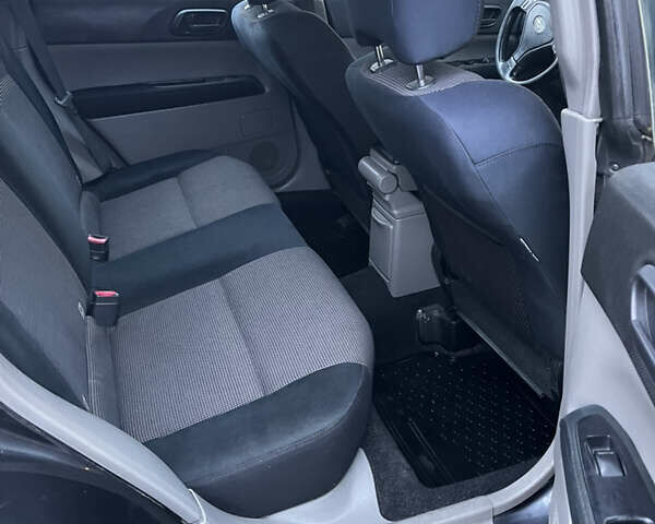 Серый Субару Форестер, объемом двигателя 2 л и пробегом 239 тыс. км за 5800 $, фото 10 на Automoto.ua