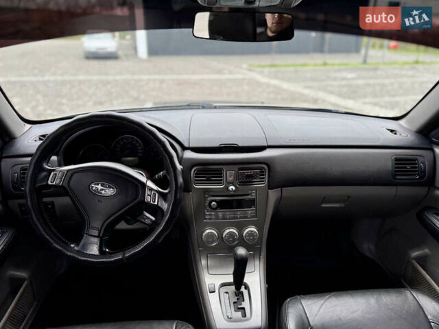 Сірий Субару Forester, об'ємом двигуна 1.99 л та пробігом 149 тис. км за 5699 $, фото 16 на Automoto.ua