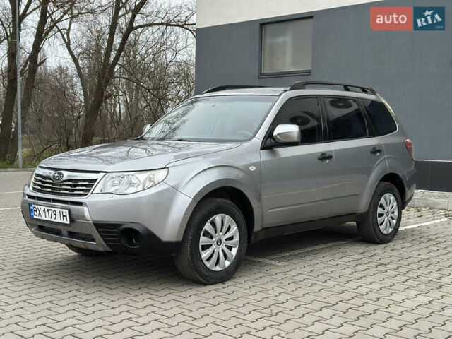 Сірий Субару Forester, об'ємом двигуна 1.99 л та пробігом 210 тис. км за 7500 $, фото 4 на Automoto.ua