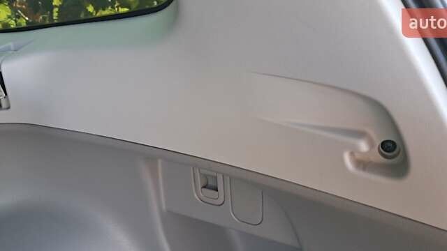 Сірий Субару Forester, об'ємом двигуна 2.46 л та пробігом 170 тис. км за 7300 $, фото 16 на Automoto.ua