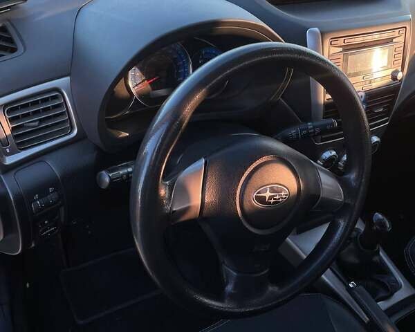 Серый Субару Форестер, объемом двигателя 2 л и пробегом 167 тыс. км за 9800 $, фото 16 на Automoto.ua