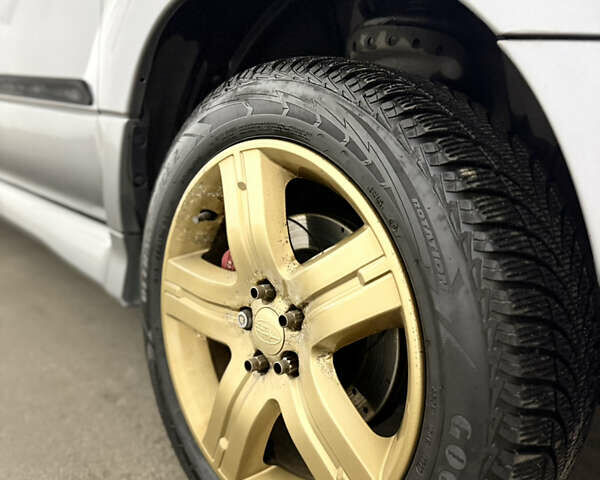 Сірий Субару Forester, об'ємом двигуна 2.5 л та пробігом 318 тис. км за 9500 $, фото 4 на Automoto.ua