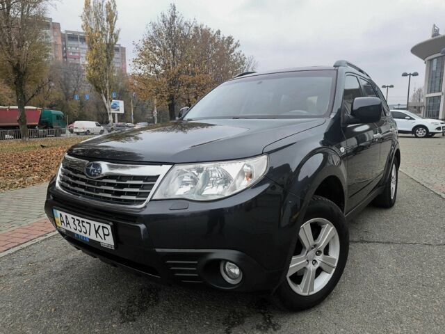 Серый Субару Форестер, объемом двигателя 2 л и пробегом 197 тыс. км за 8300 $, фото 8 на Automoto.ua